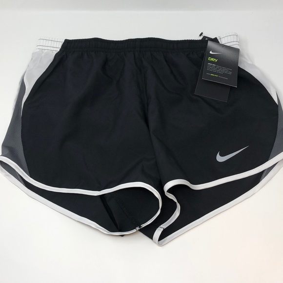 nike women's dry 10k running shorts